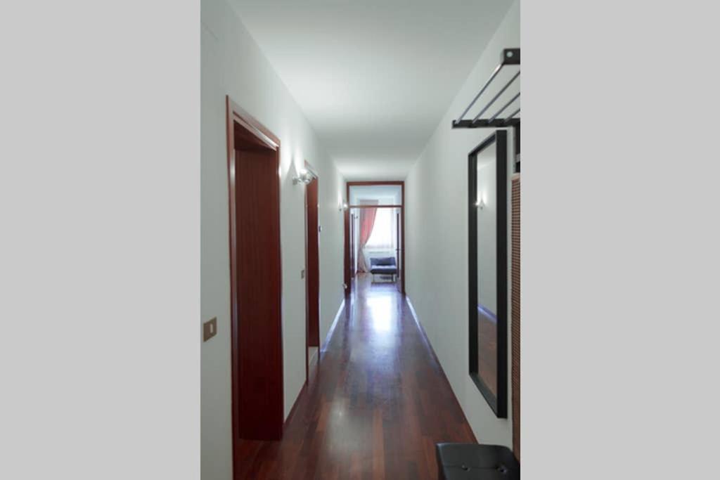 Rialto Apartment With Canal Grande View Венеция Экстерьер фото