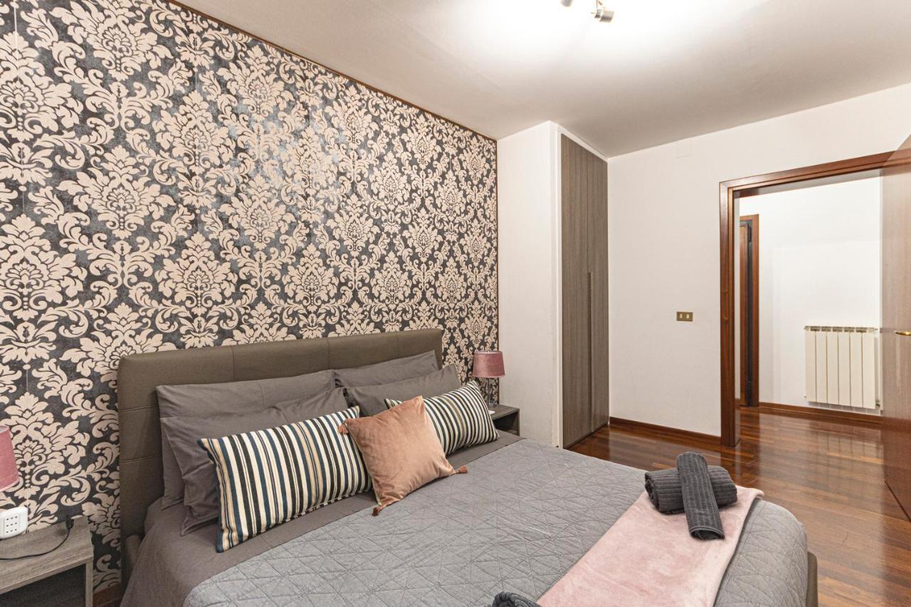 Rialto Apartment With Canal Grande View Венеция Экстерьер фото