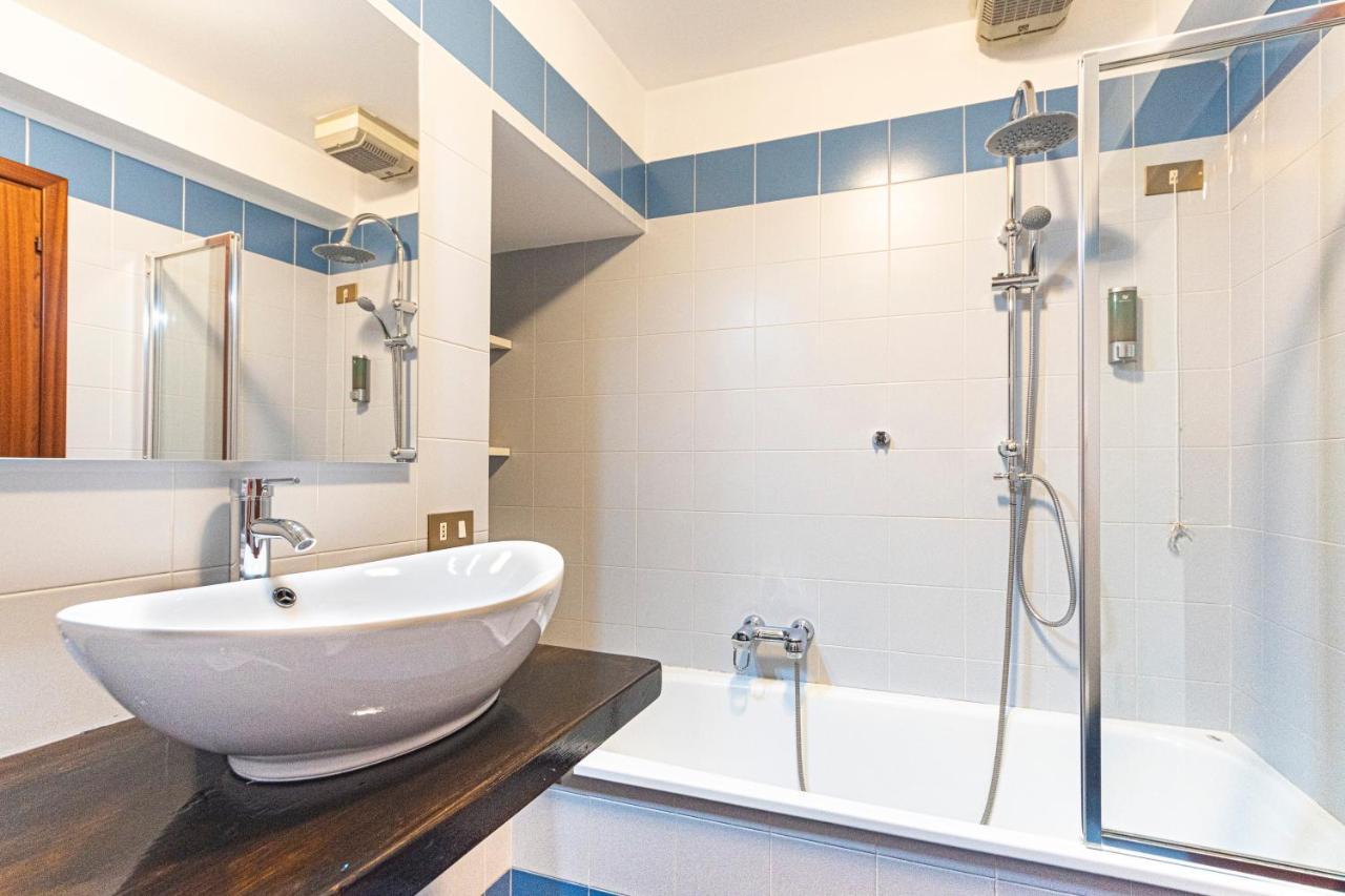 Rialto Apartment With Canal Grande View Венеция Экстерьер фото