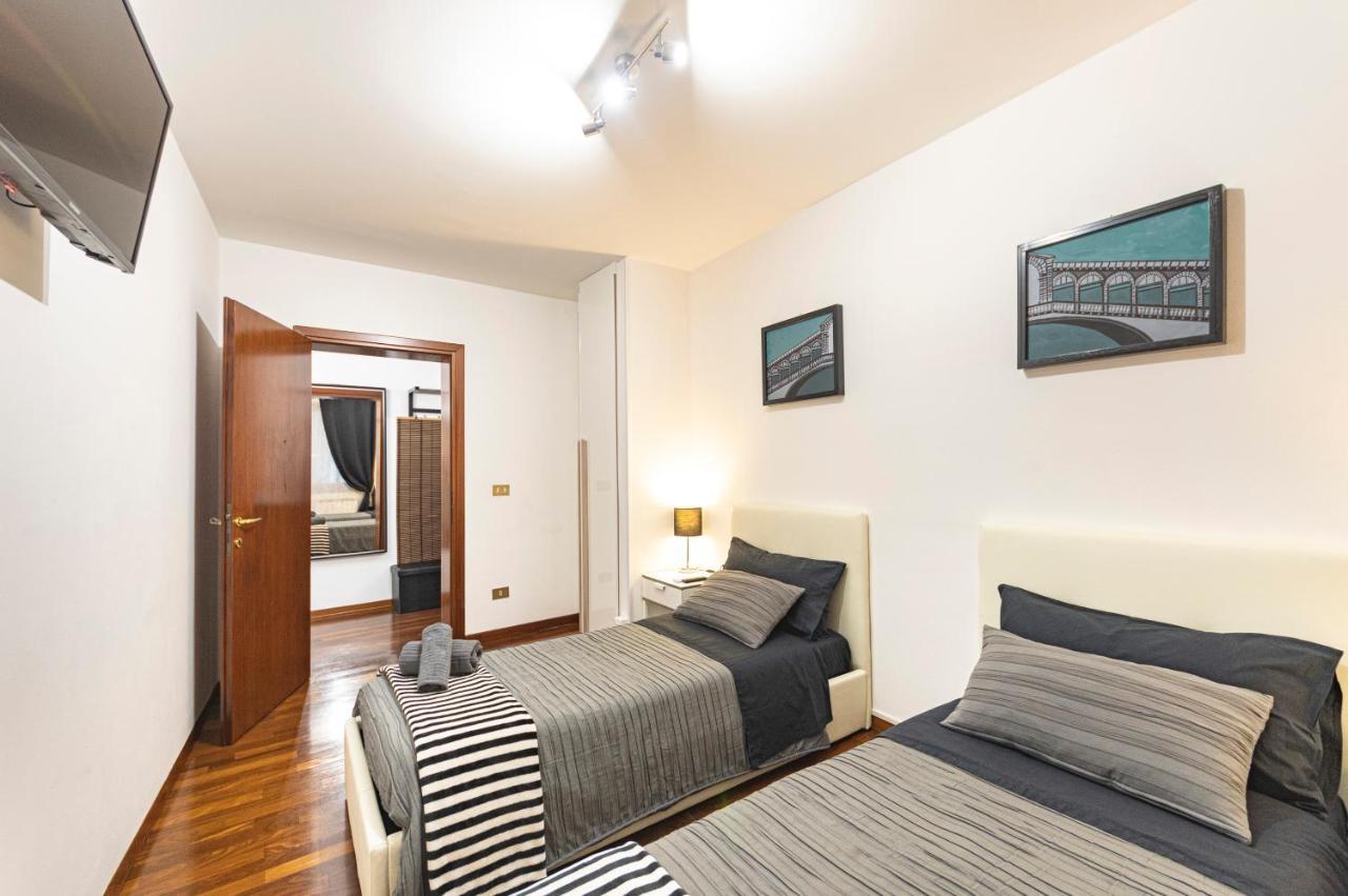 Rialto Apartment With Canal Grande View Венеция Экстерьер фото