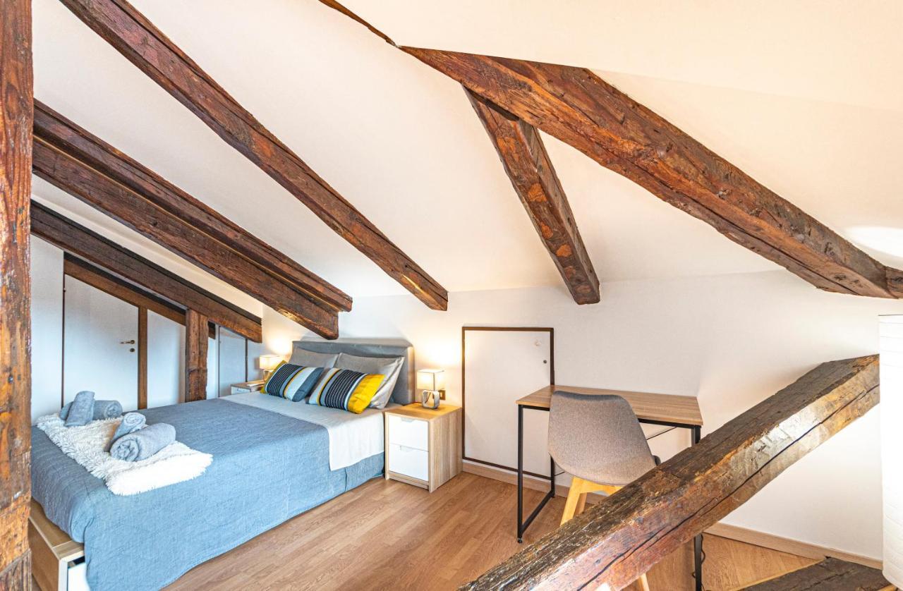 Rialto Apartment With Canal Grande View Венеция Экстерьер фото